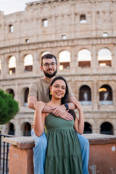 Professional photoshoot at the Colosseum in Rome — photo by Valentina Fusiello, Smiler