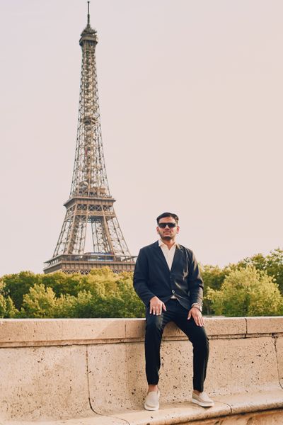 Eiffel Tower Photoshoot in Paris in Paris — photo by Romain B, Smiler