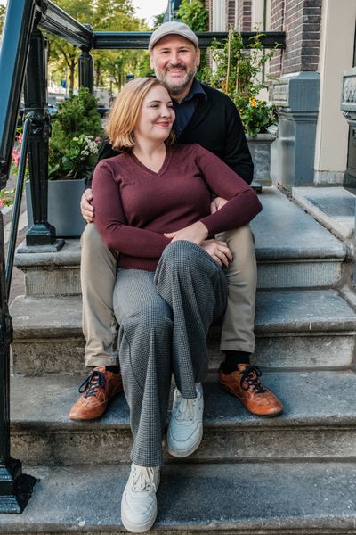 Romantic Couples Photoshoot in Amsterdam (Premium) in Amsterdam — photo by Doruk Sirtioglu, Smiler