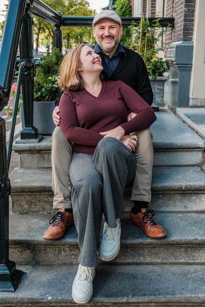Romantic Couples Photoshoot in Amsterdam (Premium) in Amsterdam — photo by Doruk Sirtioglu, Smiler