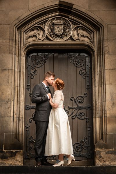 Romantic photoshoot for couples in Edinburgh — photo by James Armandary, Smiler