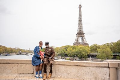 Eiffel Tower Photoshoot in Paris in Paris — photo by Kouss AMOURA, Smiler