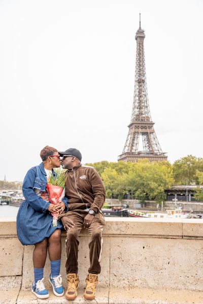 Eiffel Tower Photoshoot in Paris in Paris — photo by Kouss AMOURA, Smiler