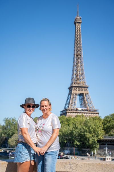 Eiffel Tower Photoshoot in Paris in Paris — photo by Kouss AMOURA, Smiler