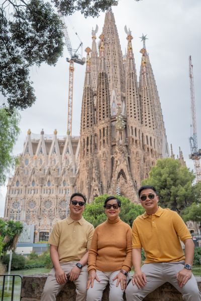 Angelo — Professional photoshoot outside Sagrada Familia · 6 days ago — photo by Rodrigo Sylwan, Smiler