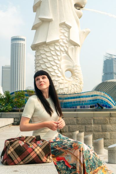 Professional photoshoot at Merlion Park in Singapore — photo by Amelia Yuliana Binte Jamil, Smiler