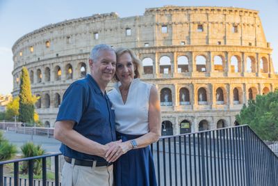 Professional photoshoot at the Colosseum in Rome — photo by Felice Scala, Smiler