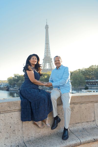 Eiffel Tower Photoshoot in Paris in Paris — photo by Quentin de LABEAUME, Smiler