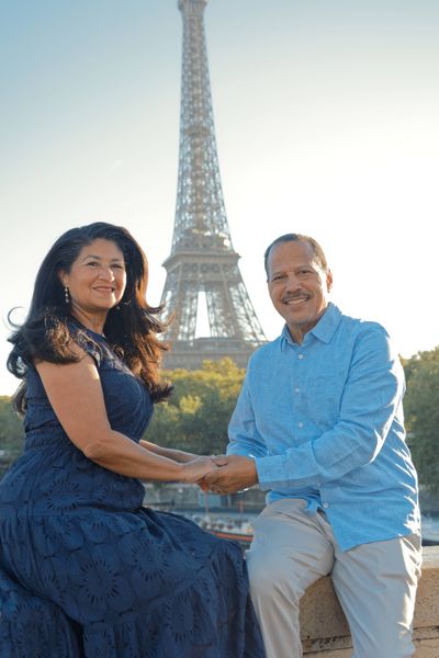 Eiffel Tower Photoshoot in Paris in Paris — photo by Quentin de LABEAUME, Smiler