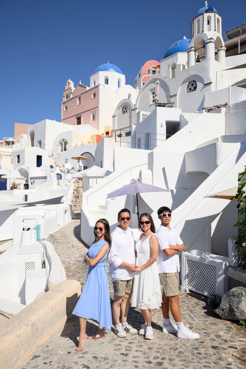 Photoshoot in Santorini by Shaqayeq Farhang
