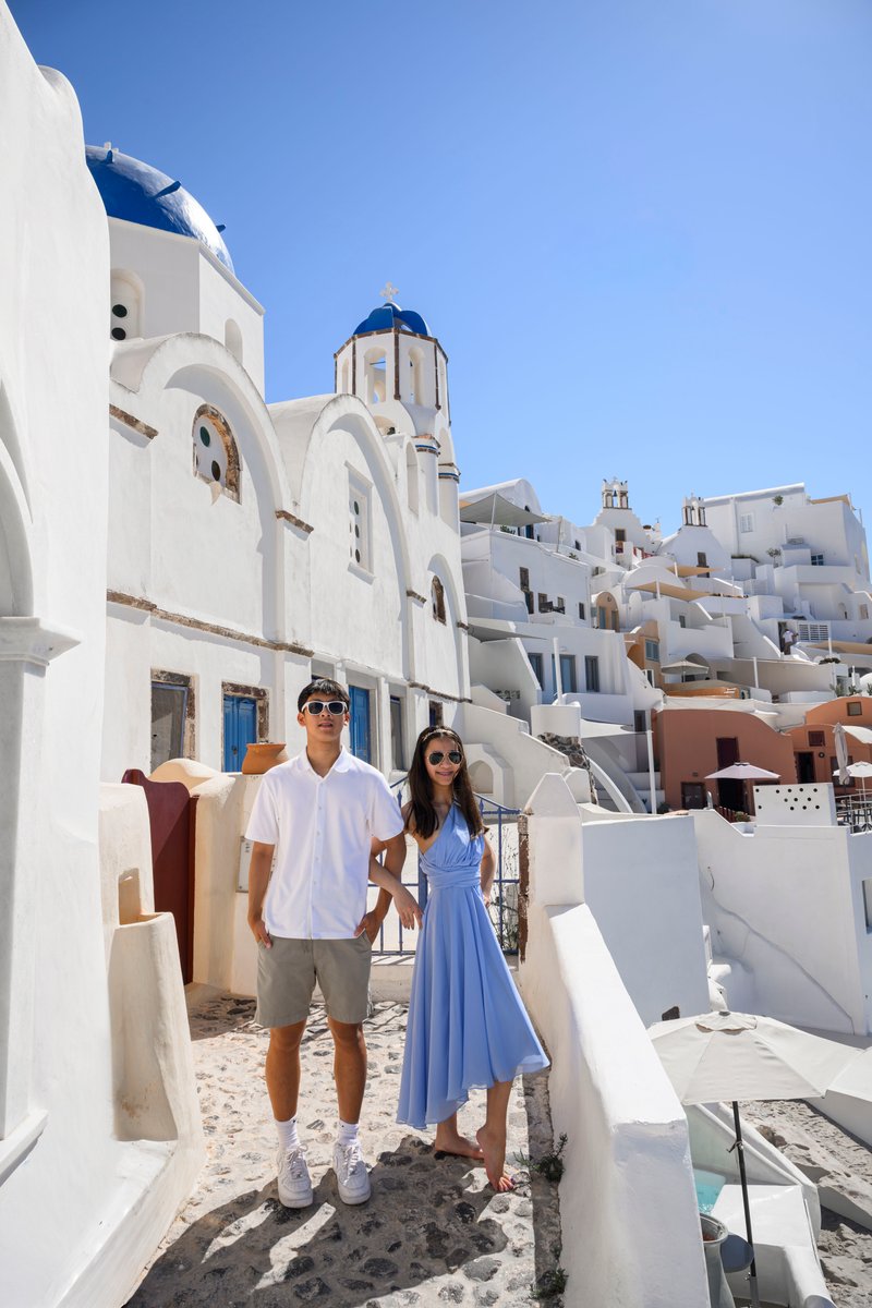 Photoshoot in Santorini by Shaqayeq Farhang