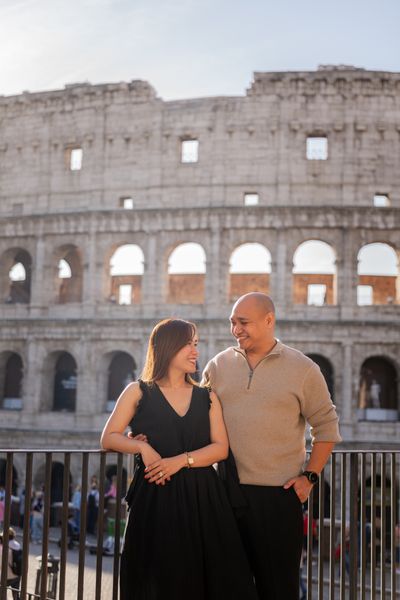 Professional photoshoot at the Colosseum in Rome — photo by Valentina Fusiello, Smiler