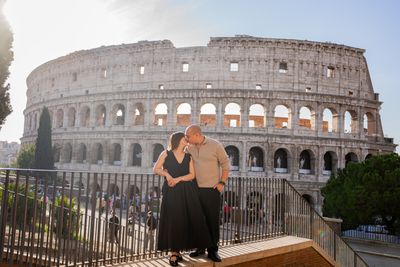 Professional photoshoot at the Colosseum in Rome — photo by Valentina Fusiello, Smiler