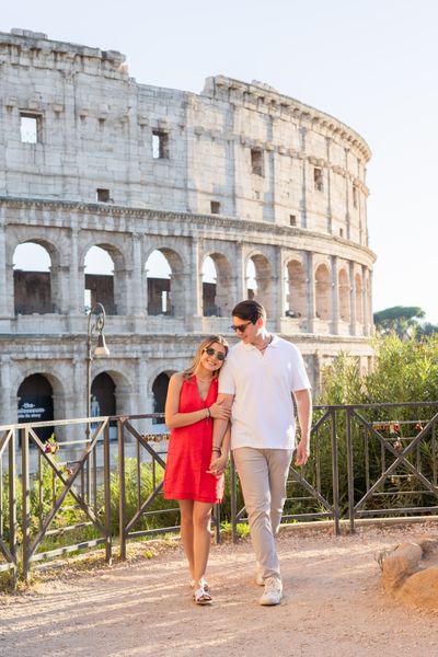 Professional photoshoot at the Colosseum in Rome — photo by Francesco Macioni, Smiler