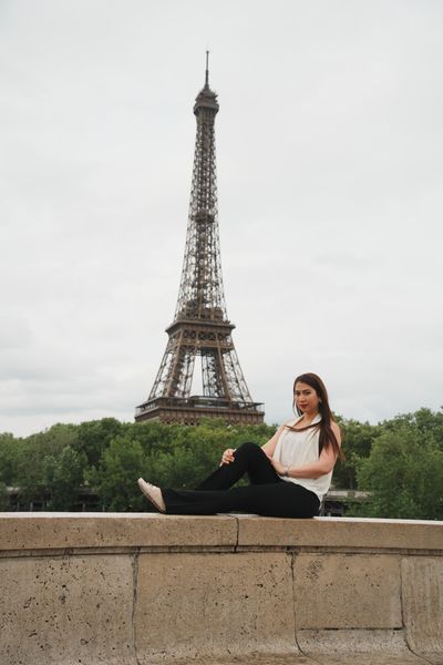 Eiffel Tower Photoshoot in Paris in Paris — photo by mohamed mahaerm, Smiler