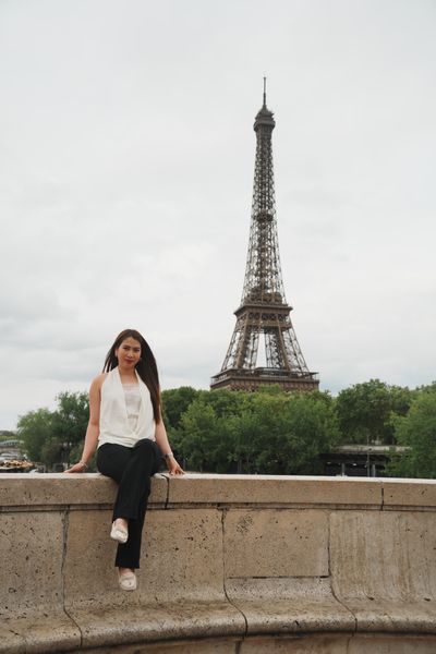 Eiffel Tower Photoshoot in Paris in Paris — photo by mohamed mahaerm, Smiler