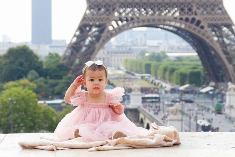 Photoshoot in Paris by Moments in Paris