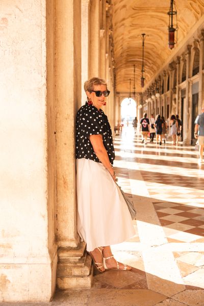 Professional photoshoot at the Piazza San Marco in Venice in Venice — photo by K Yellow, Smiler