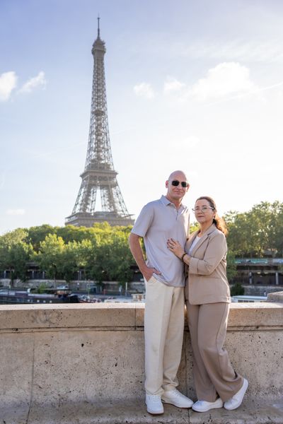 Eiffel Tower Photoshoot in Paris in Paris — photo by Kouss AMOURA, Smiler