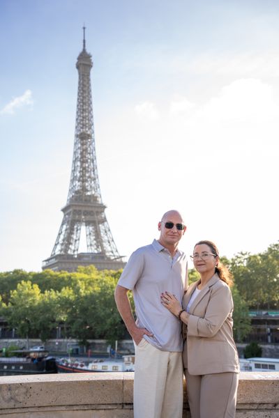 Eiffel Tower Photoshoot in Paris in Paris — photo by Kouss AMOURA, Smiler