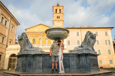 Romantic couples photoshoot in Rome in Rome — photo by Mohamed Sajjadh, Smiler