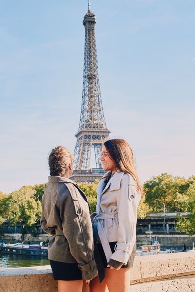 Eiffel Tower Photoshoot in Paris in Paris — photo by Romain B, Smiler