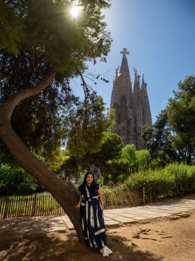Photoshoot at Sagrada Familia, Barcelona in Barcelona — photo by María Cristina Roldán, Smiler