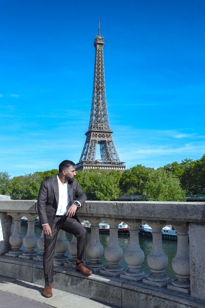Eiffel Tower Photoshoot in Paris in Paris — photo by Sami Photography, Smiler