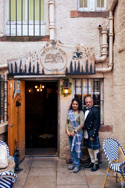 Private photo tour at old town in Edinburgh — photo by Melissa Clark, Smiler