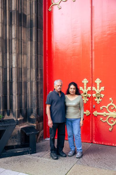 Private photo tour at old town in Edinburgh — photo by Melissa Clark, Smiler