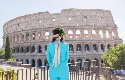Professional photoshoot at the Colosseum in Rome — photo by Francesco Macioni, Smiler