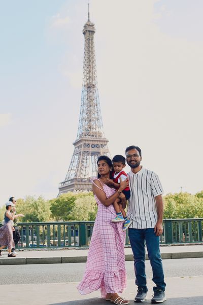 Eiffel Tower Photoshoot in Paris in Paris — photo by Romain B, Smiler