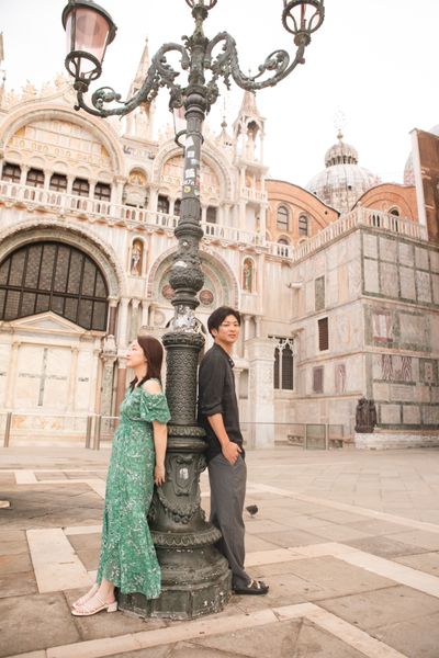 Professional photoshoot at the Piazza San Marco in Venice in Venice — photo by K Yellow, Smiler