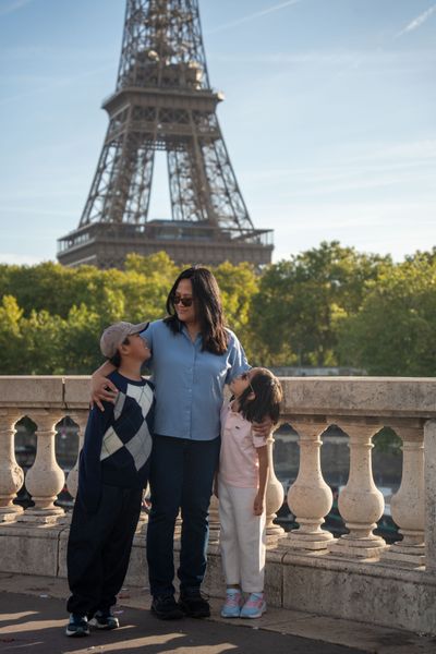 Eiffel Tower Photoshoot in Paris in Paris — photo by mohamed mahaerm, Smiler