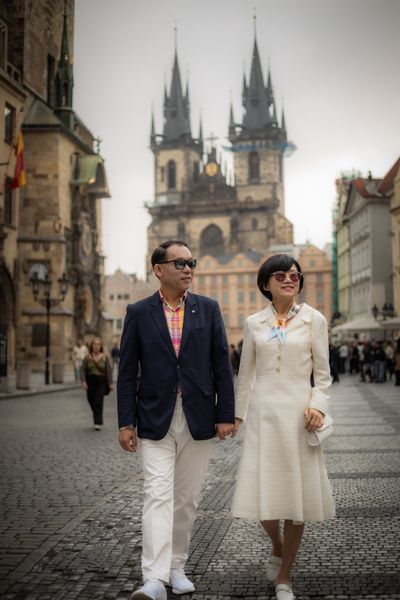Professional photoshoot at Prague old town in Prague — photo by Silviu Robu, Smiler