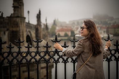 Professional photoshoot at Prague old town in Prague — photo by Silviu Robu, Smiler