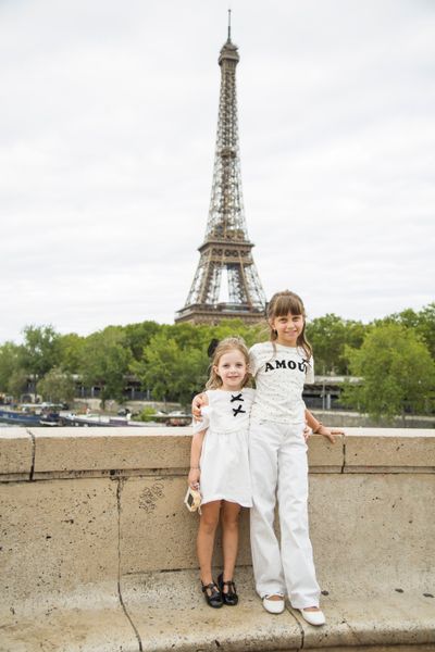 Eiffel Tower Photoshoot in Paris in Paris — photo by Vishwajeet Devrukhkar, Smiler