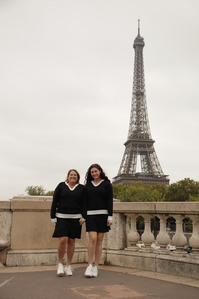 Eiffel Tower Photoshoot in Paris in Paris — photo by Hatim Elsir, Smiler