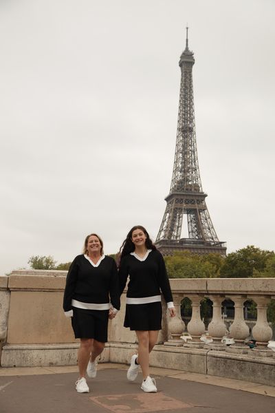 Eiffel Tower Photoshoot in Paris in Paris — photo by Hatim Elsir, Smiler