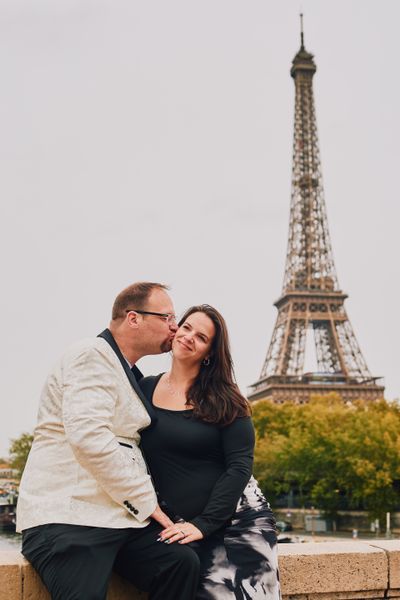 Eiffel Tower Photoshoot in Paris in Paris — photo by Romain B, Smiler