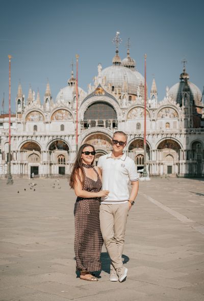 Professional photoshoot at the Piazza San Marco in Venice in Venice — photo by key mazhari, Smiler