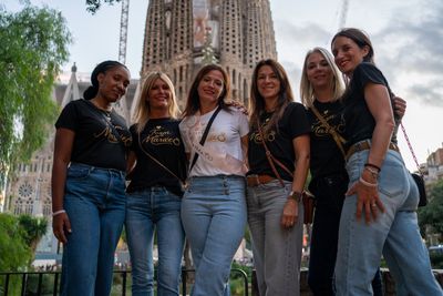 Photoshoot at Sagrada Familia, Barcelona in Barcelona — photo by Guillermo Neilan, Smiler