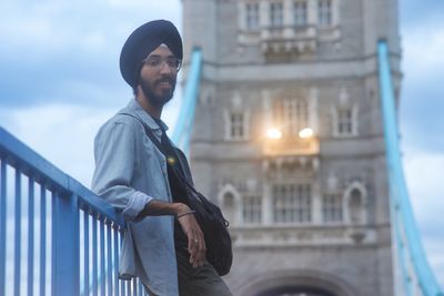 Photoshoot at Tower Bridge and Tower of London Private, London in London — photo by S REDDY, Smiler