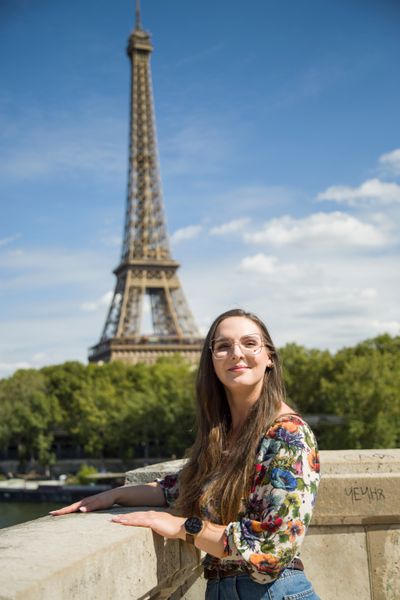 Eiffel Tower Photoshoot in Paris in Paris — photo by Vishwajeet Devrukhkar, Smiler