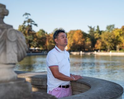 Professional photoshoot at Retiro Park in Madrid — photo by Belinda Callander, Smiler