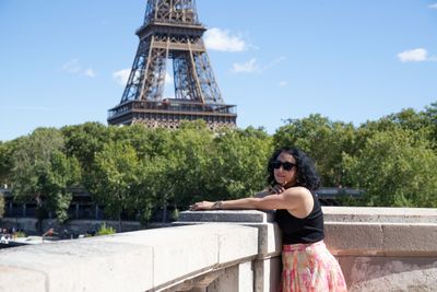 Photoshoot — photo by Moments in Paris, Smiler