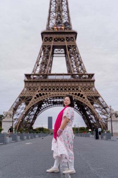 Eiffel Tower Photoshoot in Paris in Paris — photo by Jona Tonkovic, Smiler