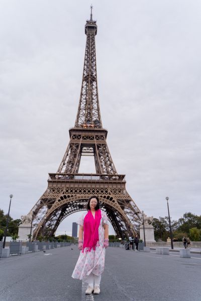 Eiffel Tower Photoshoot in Paris in Paris — photo by Jona Tonkovic, Smiler
