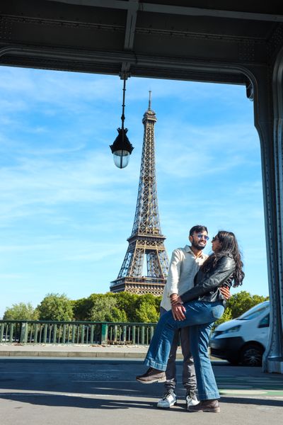 Eiffel Tower Photoshoot in Paris in Paris — photo by Sami Photography, Smiler