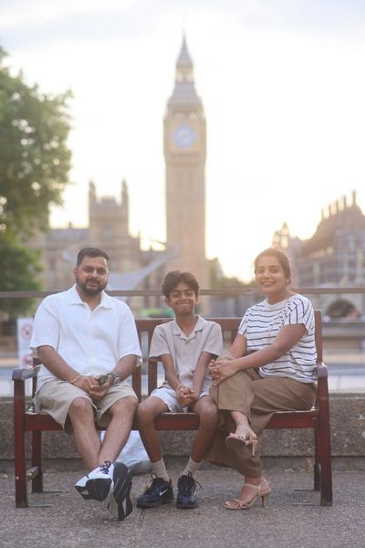 Photoshoot at Tower Bridge and Tower of London Private, London in London — photo by S REDDY, Smiler